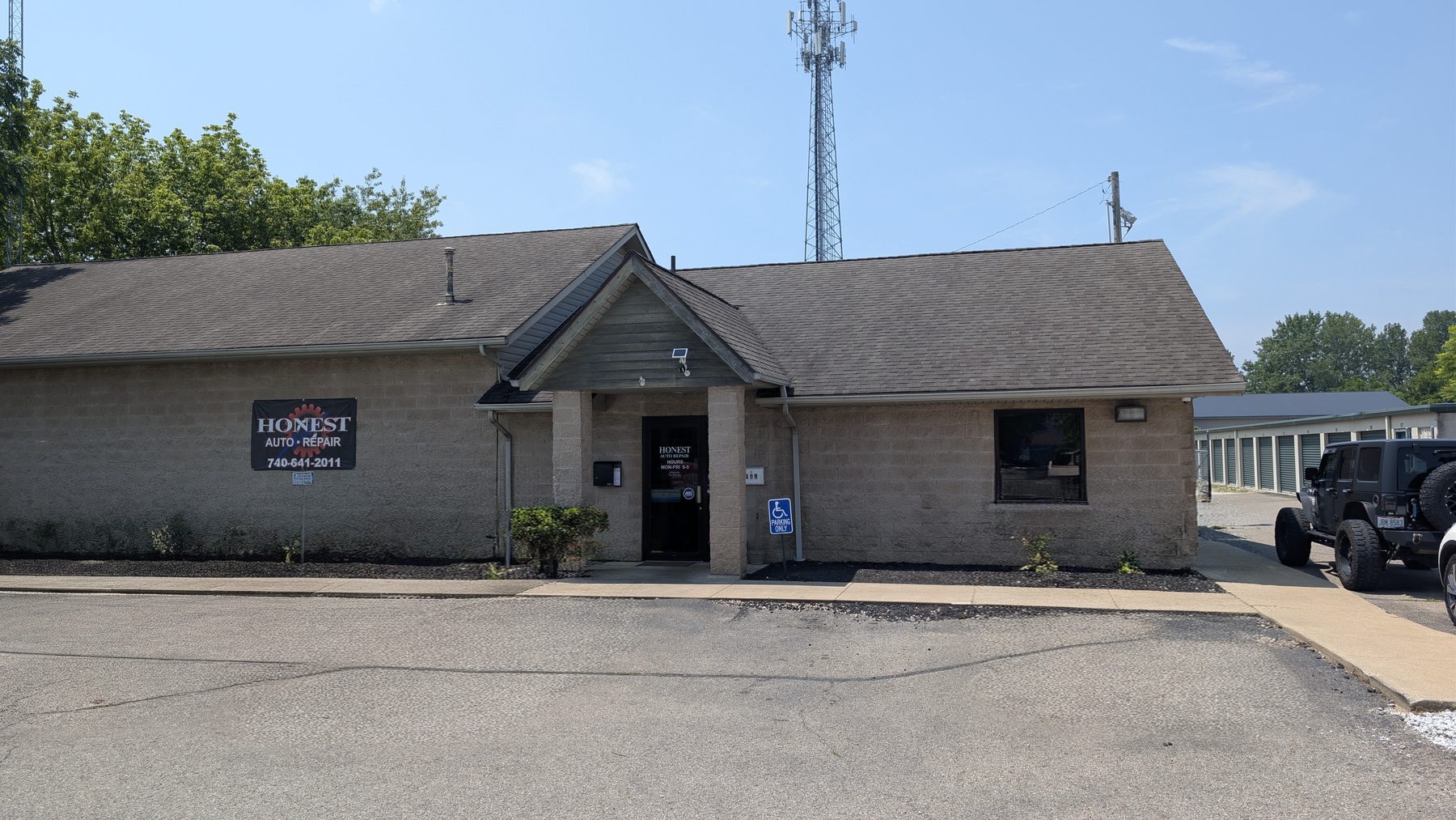 Front of the Honest Auto Repair shop on South 21st Street
